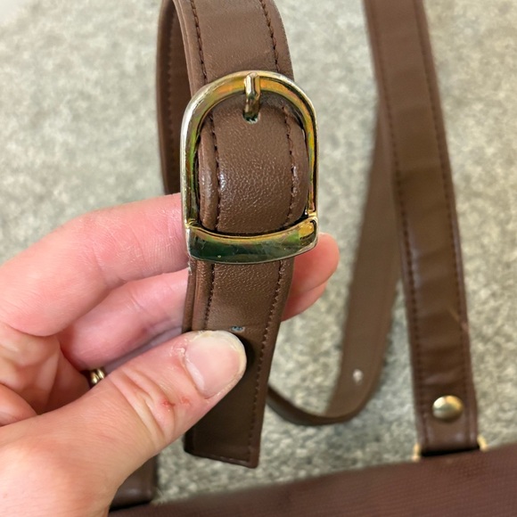 Vtg Field Manor Brown Small Crossbody Bag Casual Textured Minimalist - Picture 2 of 10